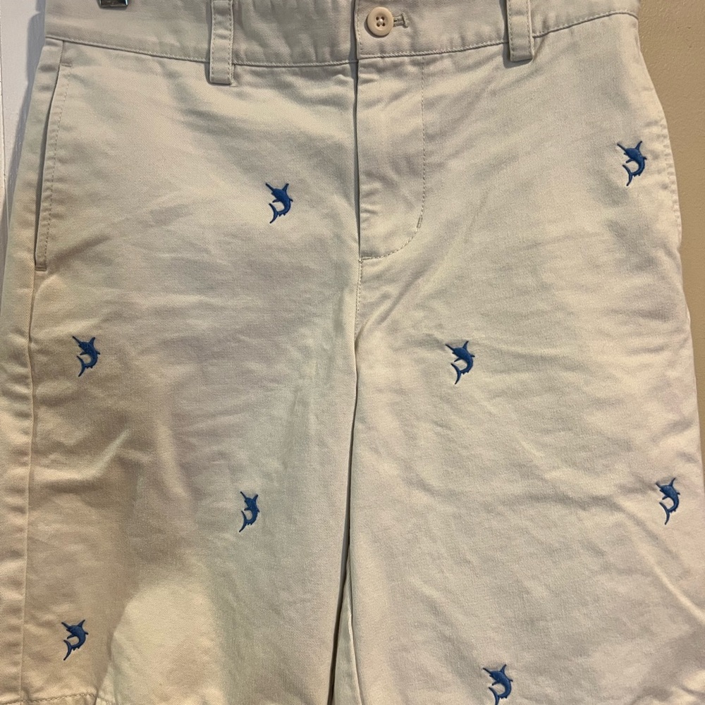 Boys Size 12 - vineyard vines - dress / khaki shorts with Sailfish